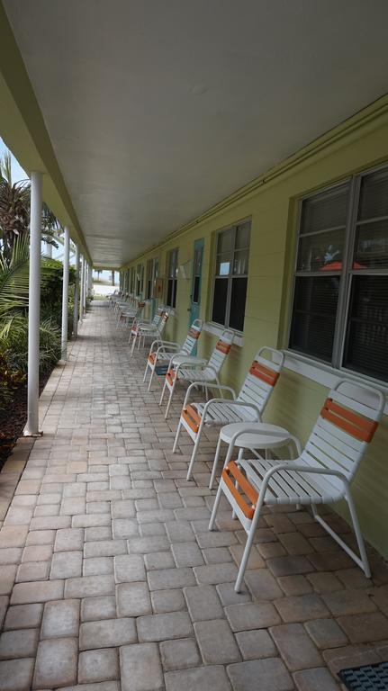 Hotel Tropic Terrace Of Treasure Island à St. Pete Beach Extérieur photo